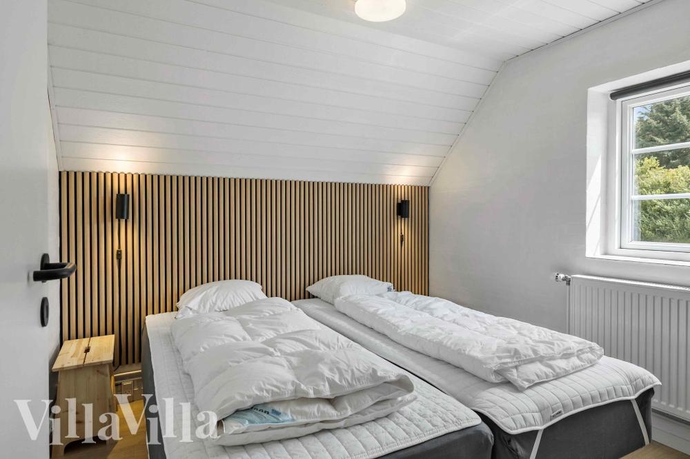 Et av de 6 soverommene i luksushus nr. 1005 i Vestjylland.