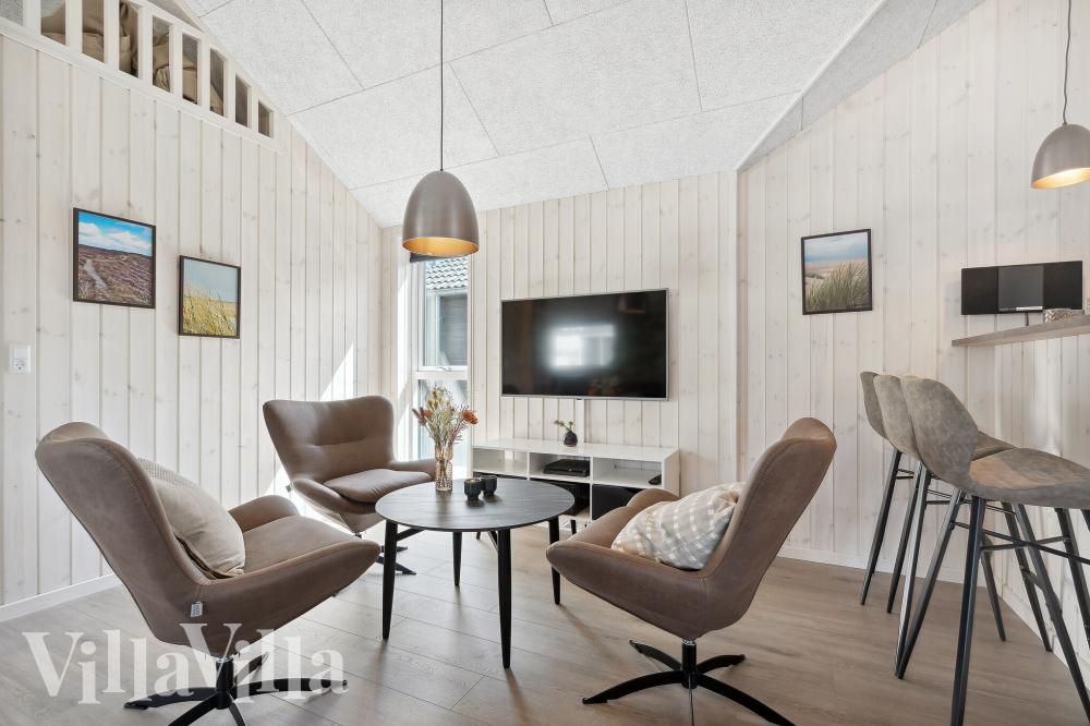Konkurrer i feriehusets aktivitetsrom når dere besøker luksushus nr. 1006 i Vestjylland.