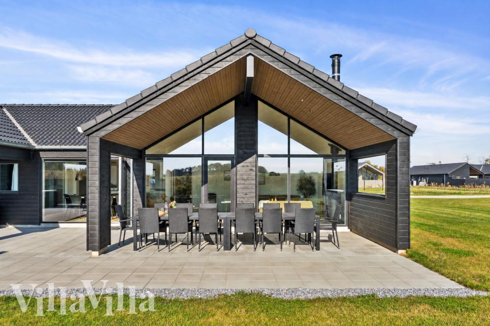 Stor terrasse i luksushus nr. 1015 i Vestjylland.