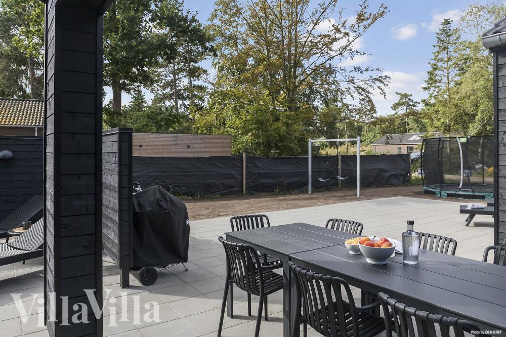 Stor terrasse i luksushus nr. 960 i Lolland/Falster/Møn.