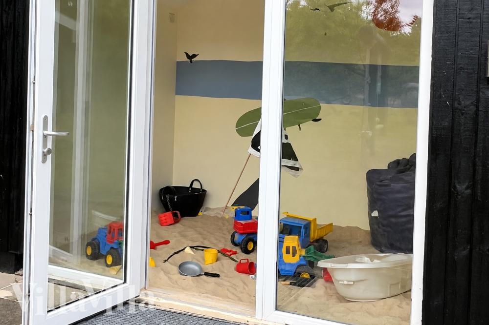 I tillegg til alle aktivitetsmulighetene i husets bassengavdeling, tilbyr også luksushus nr. 1009 mengder av utendørsaktiviteter