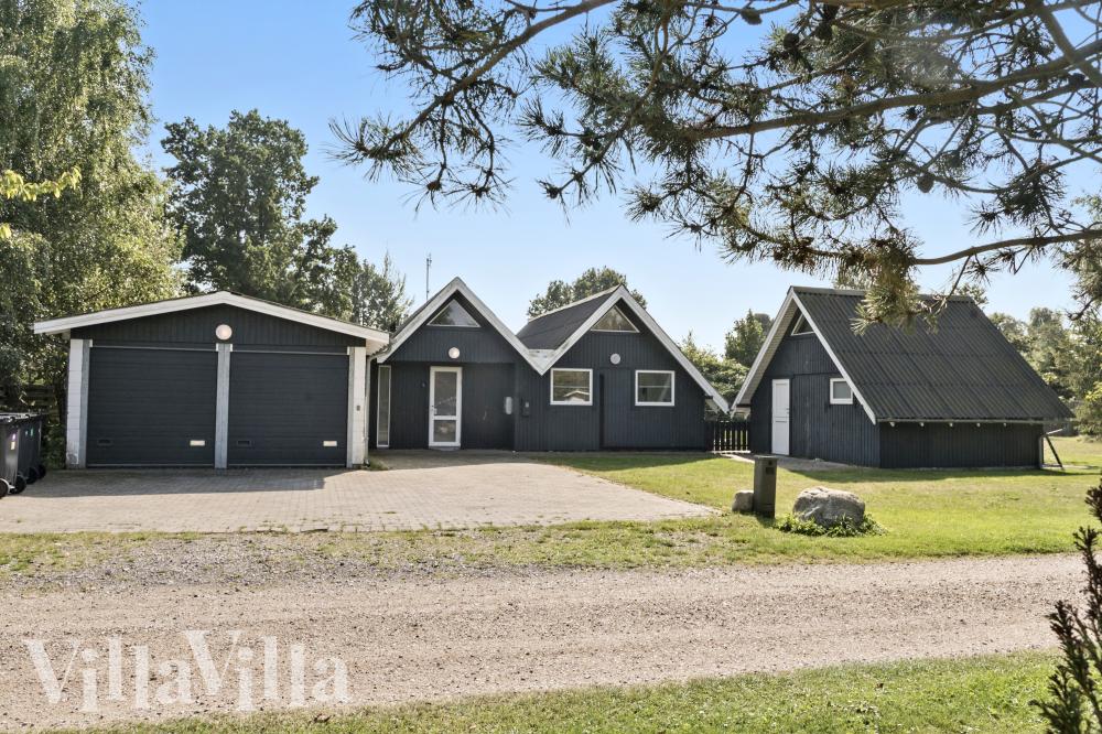Hus nr. 1016 med boblebad og plass til 14 personer ligger i Lolland/Falster/Møn.