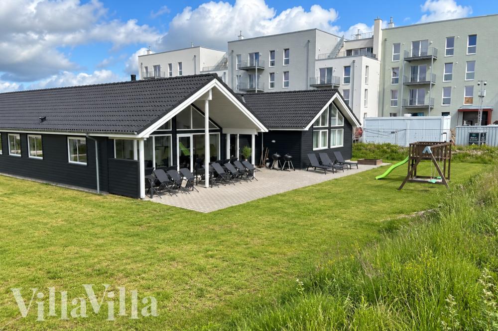 Dette lekre huset med svømmebasseng, nr. 732, med plass til 20 personer, ligger i Tyskland