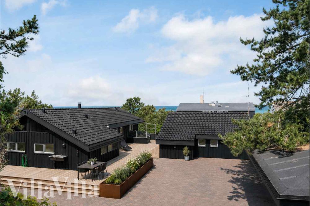 Dette lekre huset med spa, nr. 1010, med plass til 16 personer, ligger i Østjylland