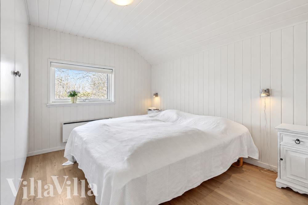 Et av de 6 soverommene i luksushus nr. 1004 i Lolland/Falster/Møn.
