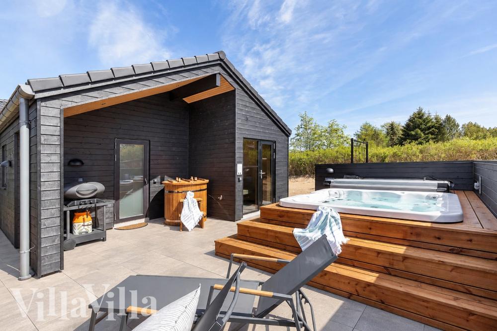 Nyt varmen i boblebadet i luksushus nr. 1027 i Fyn og øyer